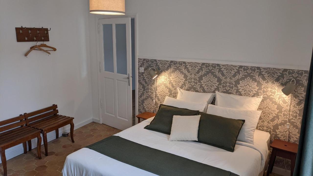 Bed and Breakfast Le 14 Faubourg Бон Экстерьер фото